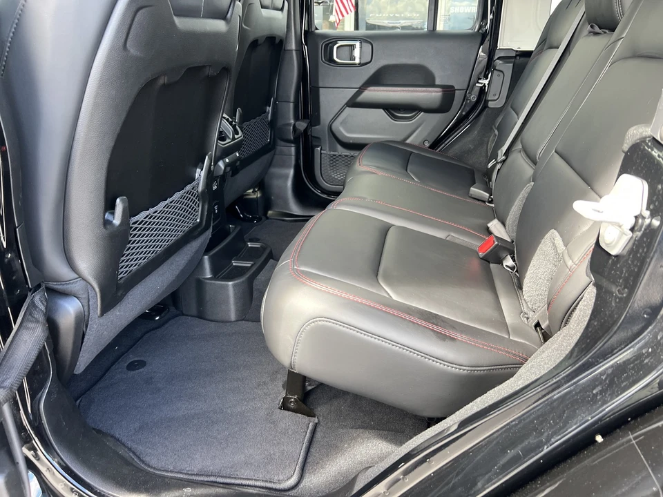 2026 Jeep JL Wrangler - Image 10 of 31
