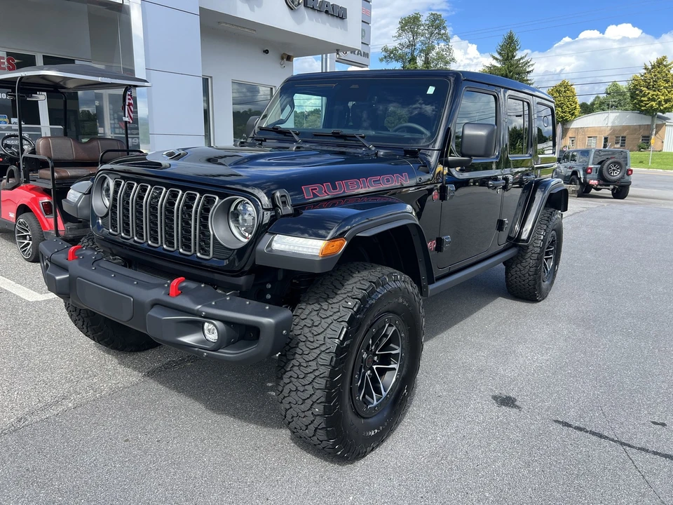 2026 Jeep JL Wrangler - Image 6 of 31
