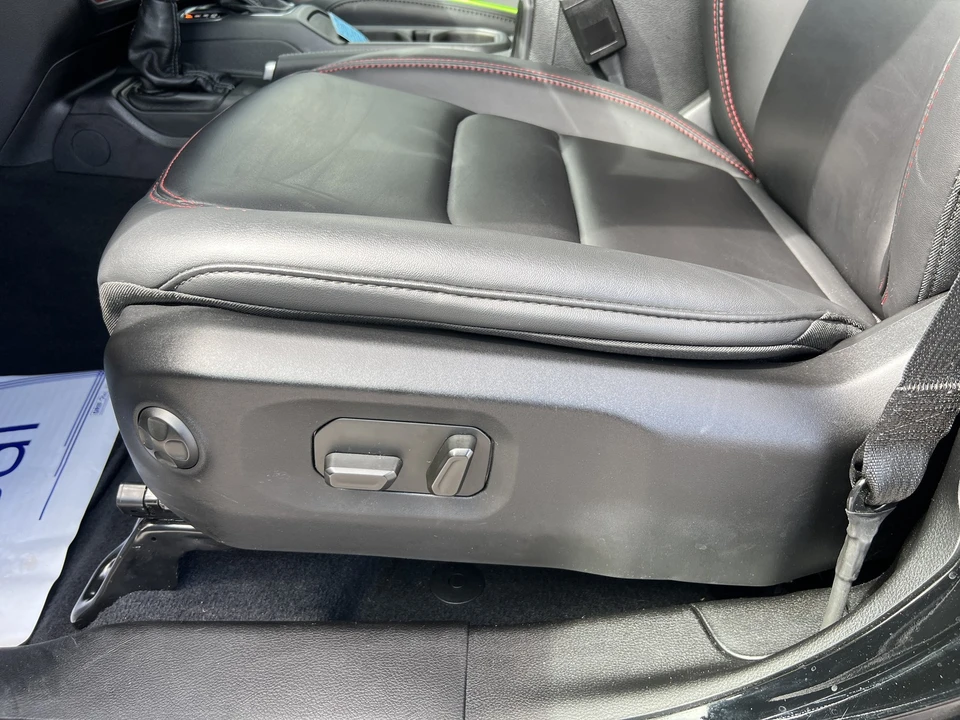 2026 Jeep JL Wrangler - Image 17 of 31