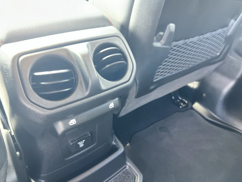 2026 Jeep JL Wrangler - Image 11 of 31