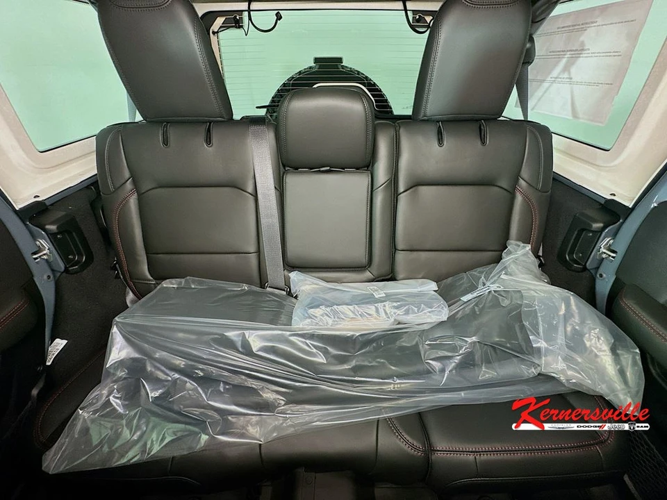 2026 Jeep JL Wrangler - Image 10 of 23