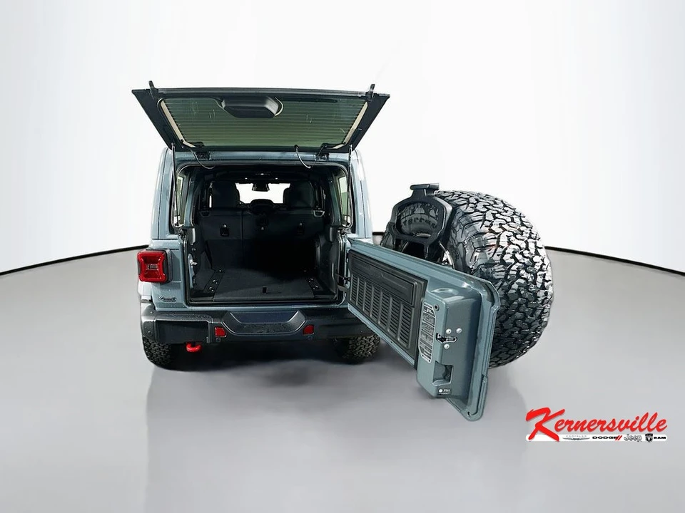 2026 Jeep JL Wrangler - Image 16 of 21