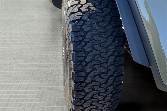 2026 Jeep JL Wrangler - Image 11 of 12