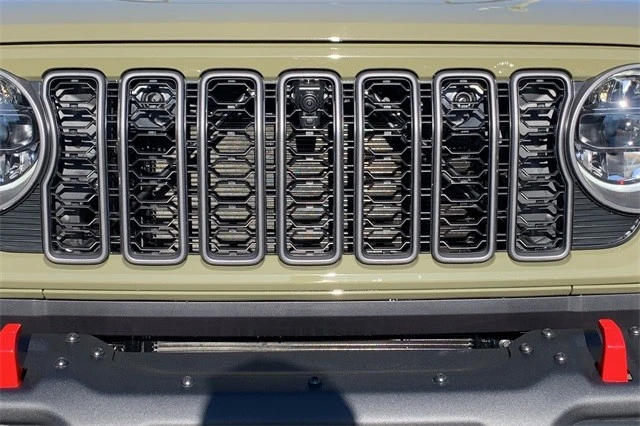 2026 Jeep JL Wrangler - Image 9 of 12