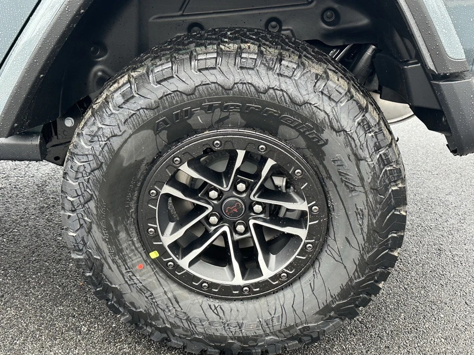 2026 Jeep JL Wrangler - Image 20 of 21