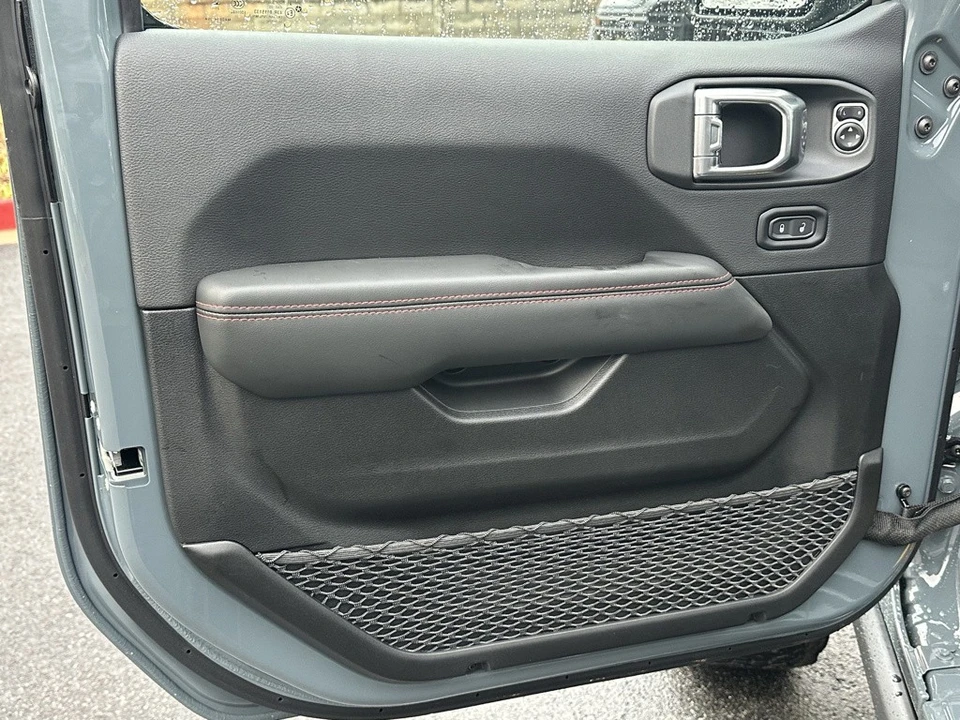 2026 Jeep JL Wrangler - Image 11 of 21