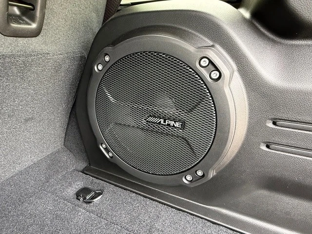 2026 Jeep JL Wrangler - Image 16 of 31