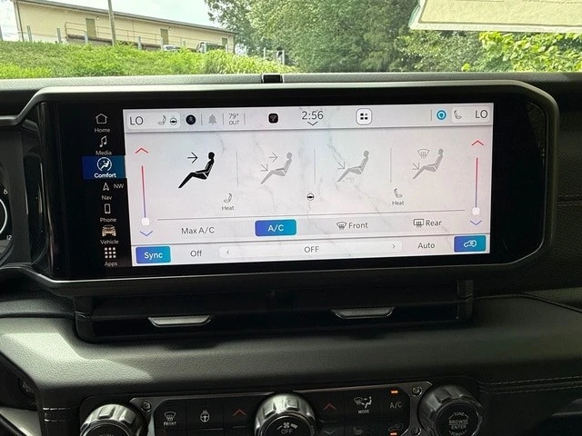 2026 Jeep JL Wrangler - Image 22 of 31