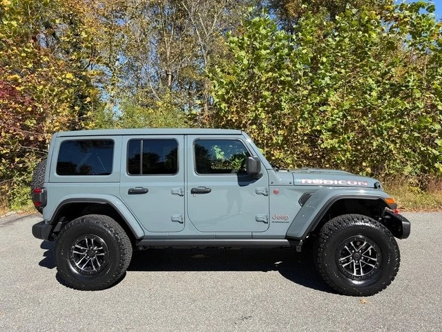 2026 Jeep JL Wrangler - Image 5 of 21