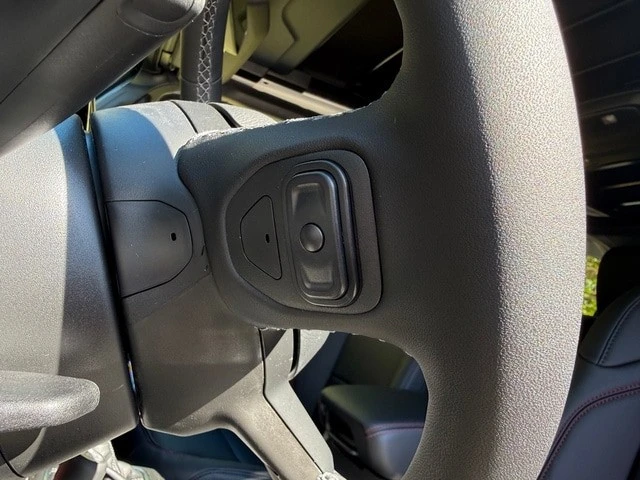 2026 Jeep JL Wrangler - Image 12 of 21