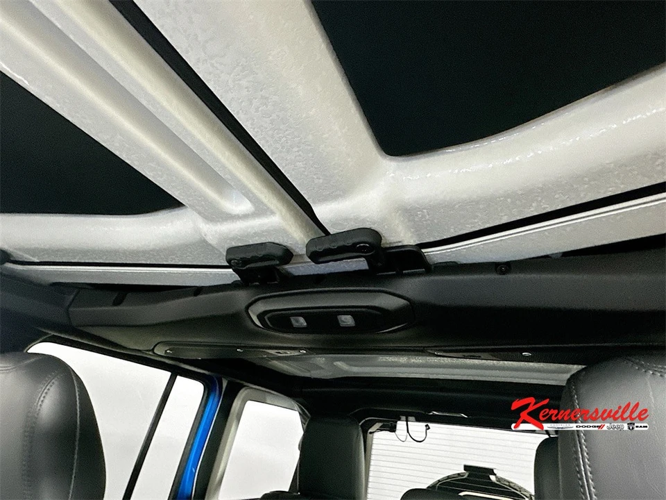 2026 Jeep JL Wrangler - Image 14 of 21
