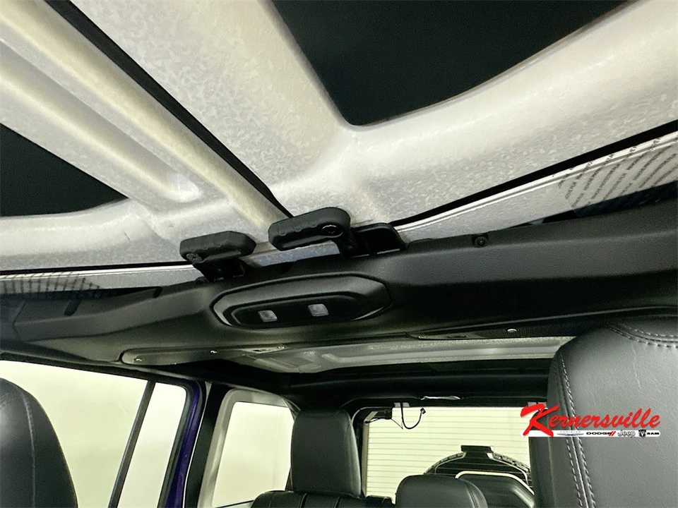 2026 Jeep JL Wrangler - Image 14 of 21