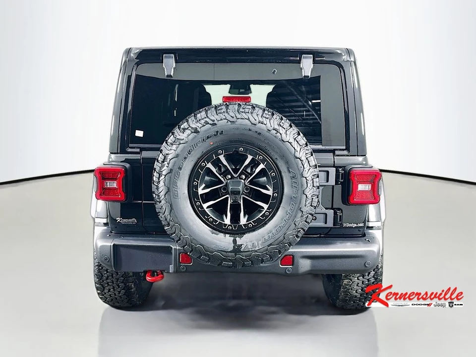 2026 Jeep JL Wrangler - Image 6 of 21