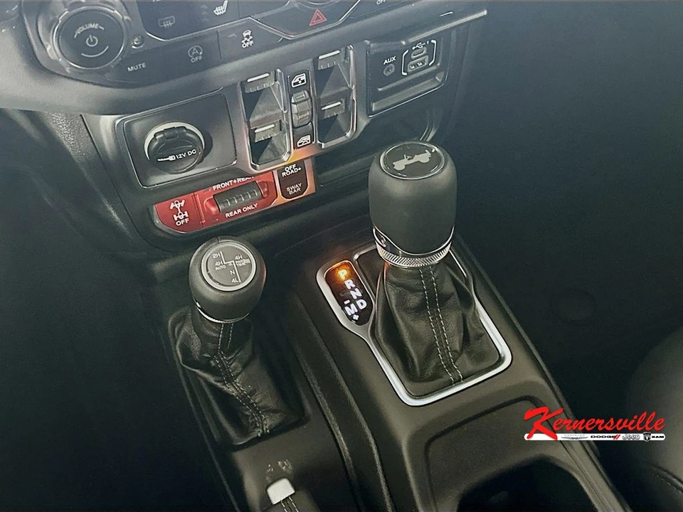 2026 Jeep JL Wrangler - Image 12 of 21