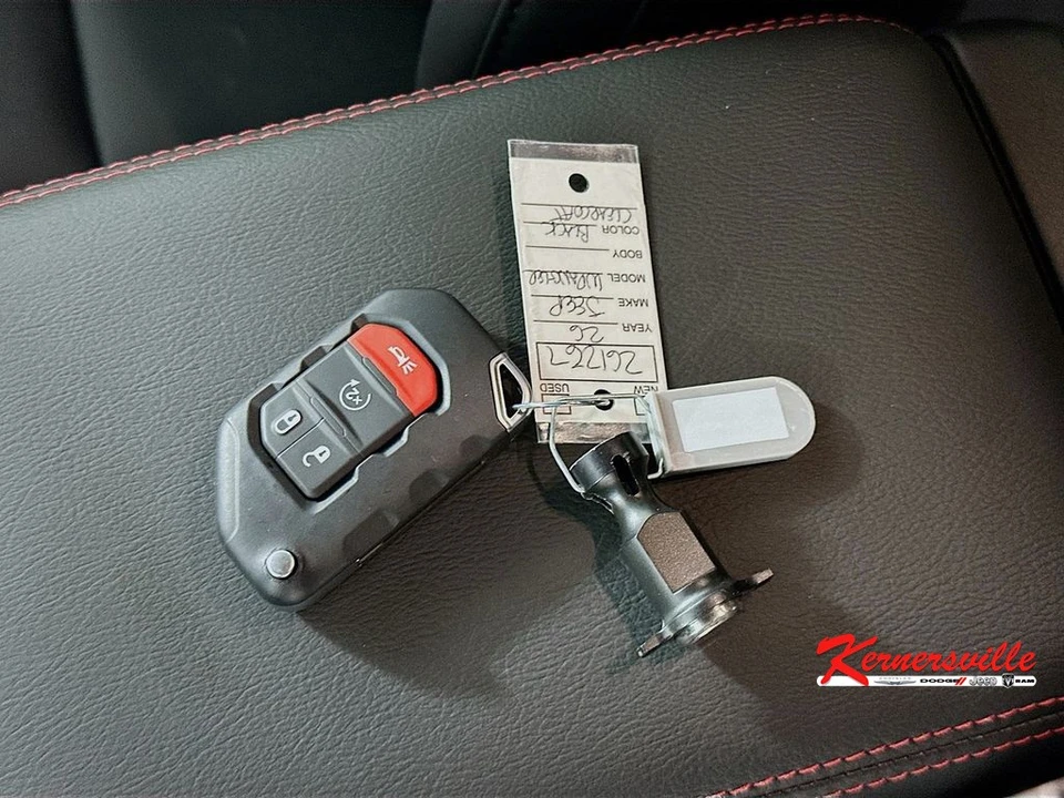 2026 Jeep JL Wrangler - Image 20 of 21