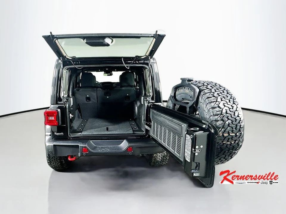 2026 Jeep JL Wrangler - Image 16 of 21