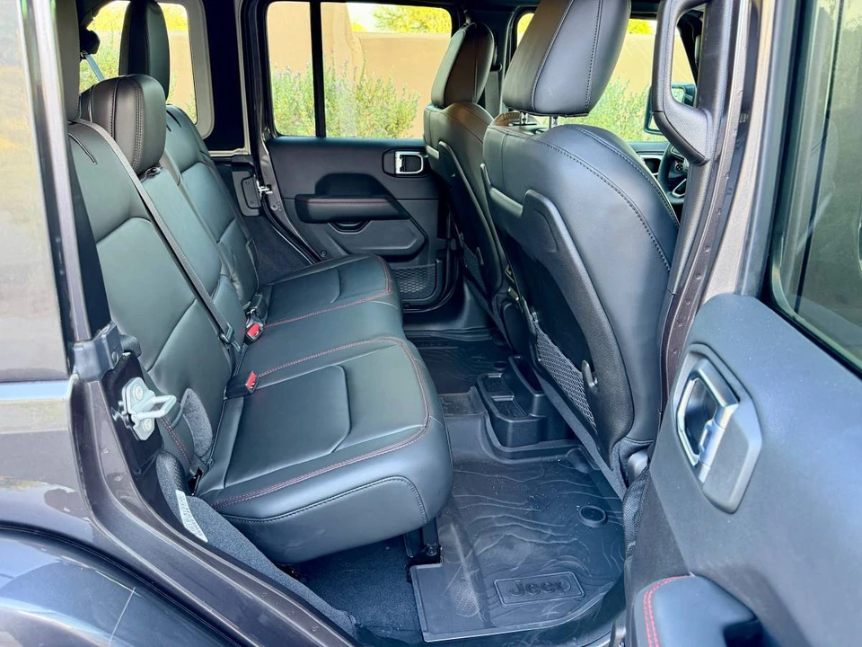 2026 Jeep JL Wrangler - Image 9 of 12