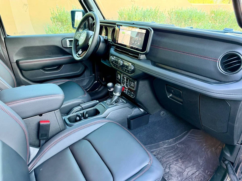 2026 Jeep JL Wrangler - Image 8 of 12