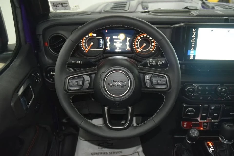 2026 Jeep JL Wrangler - Image 15 of 20
