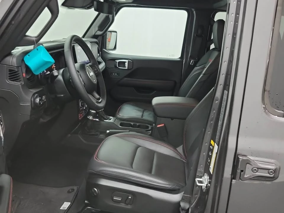 2026 Jeep JL Wrangler - Image 4 of 5