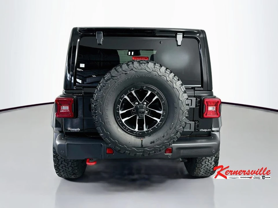 2026 Jeep JL Wrangler - Image 6 of 22