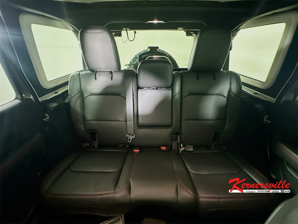2026 Jeep JL Wrangler - Image 10 of 21