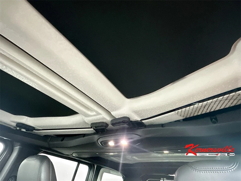 2026 Jeep JL Wrangler - Image 14 of 21