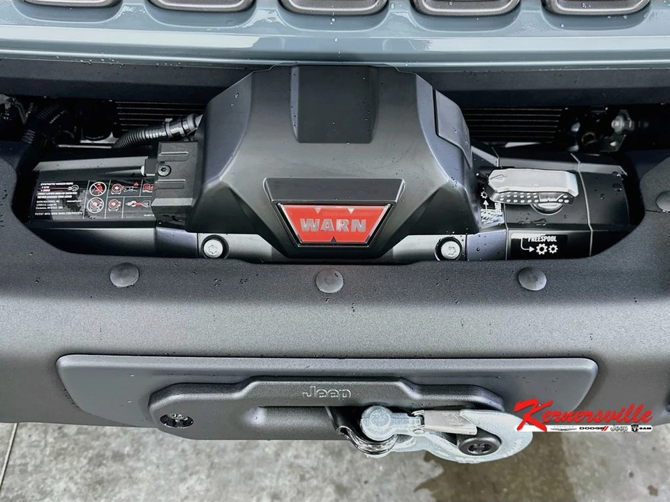 2026 Jeep JL Wrangler - Image 21 of 23