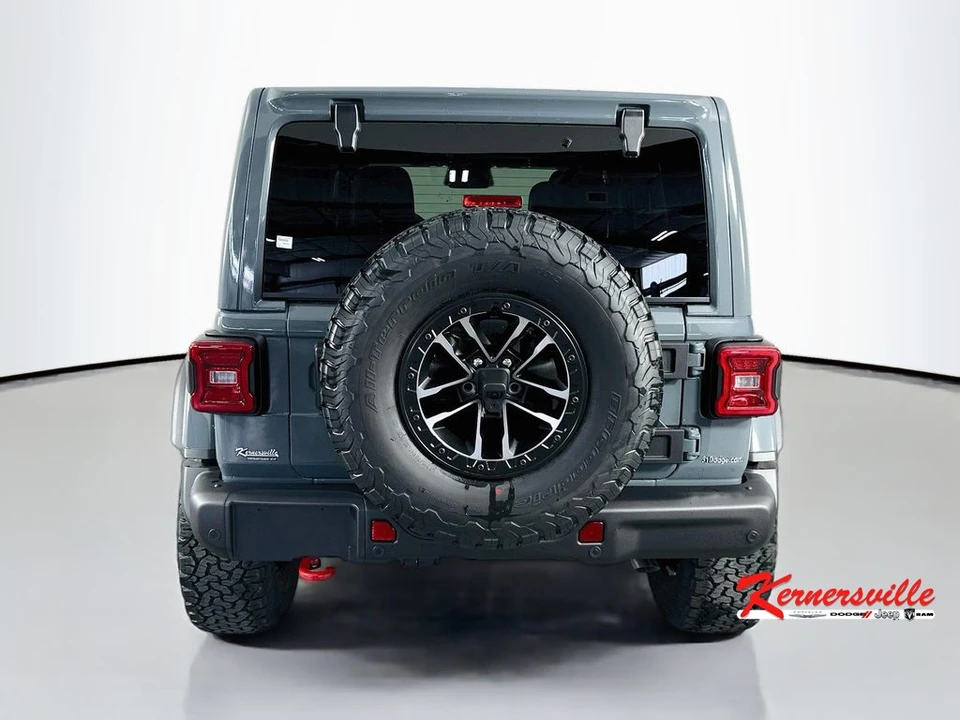 2026 Jeep JL Wrangler - Image 6 of 23