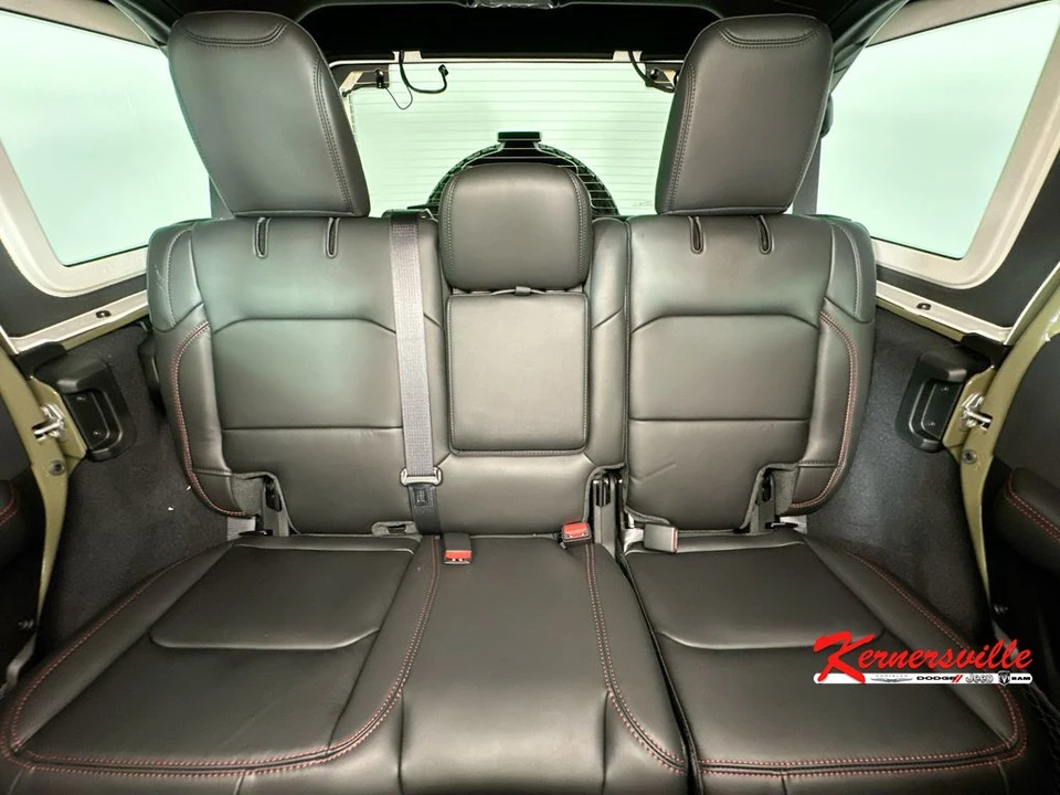 2026 Jeep JL Wrangler - Image 10 of 23