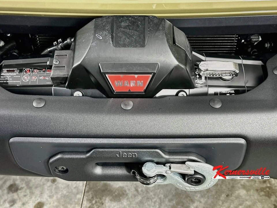 2026 Jeep JL Wrangler - Image 21 of 23