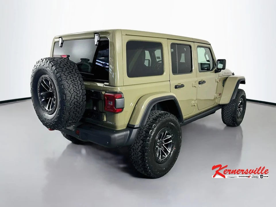 2026 Jeep JL Wrangler - Image 7 of 23