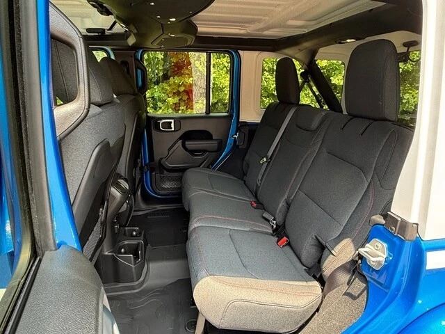 2026 Jeep JL Wrangler - Image 15 of 29