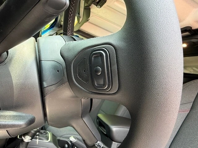 2026 Jeep JL Wrangler - Image 14 of 29