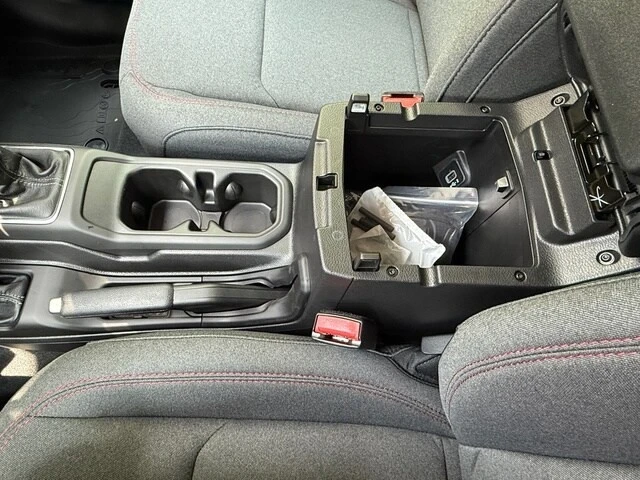 2026 Jeep JL Wrangler - Image 26 of 29