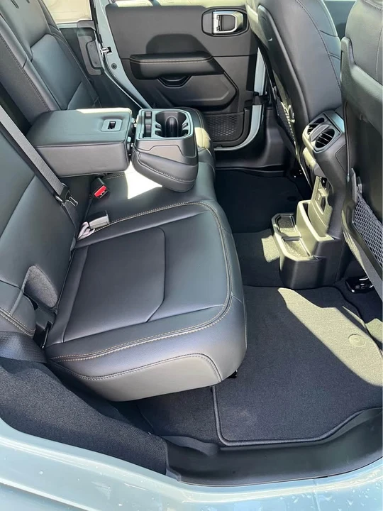 2026 Jeep JL Wrangler - Image 16 of 19