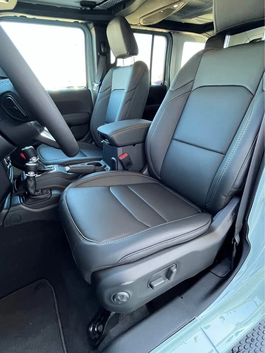 2026 Jeep JL Wrangler - Image 5 of 19