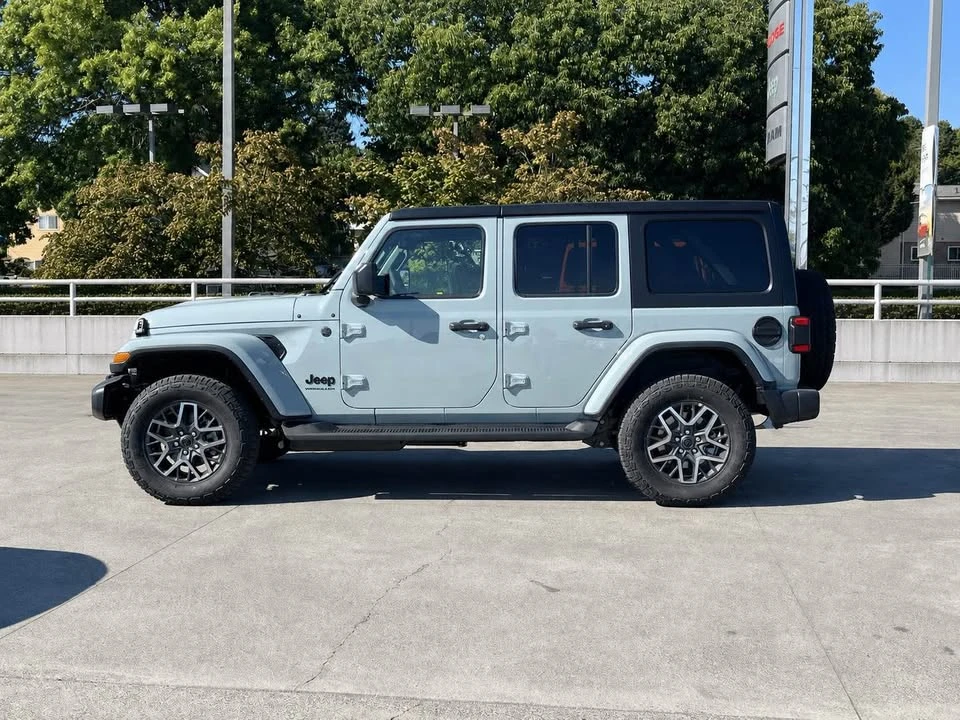 2026 Jeep JL Wrangler - Image 3 of 19