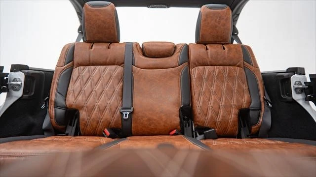 2026 Jeep JL Wrangler - Image 11 of 21