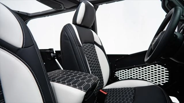 2026 Jeep JL Wrangler - Image 14 of 21