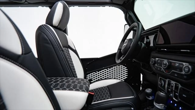 2026 Jeep JL Wrangler - Image 16 of 21