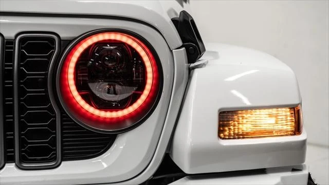 2026 Jeep JL Wrangler - Image 12 of 21