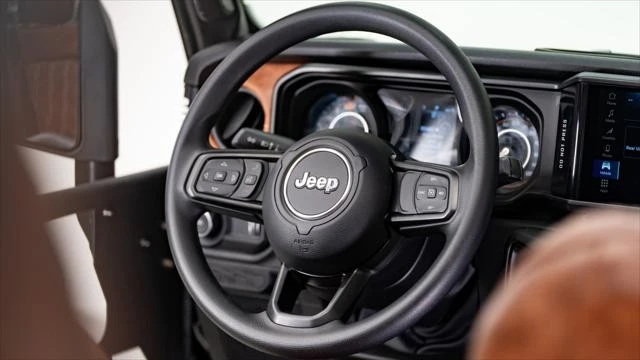 2026 Jeep JL Wrangler - Image 19 of 21