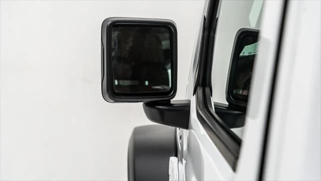 2026 Jeep JL Wrangler - Image 16 of 21