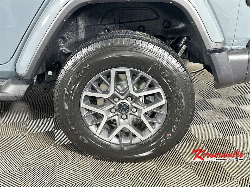 2026 Jeep JL Wrangler - Image 17 of 21