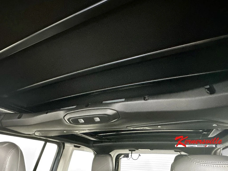 2026 Jeep JL Wrangler - Image 14 of 21
