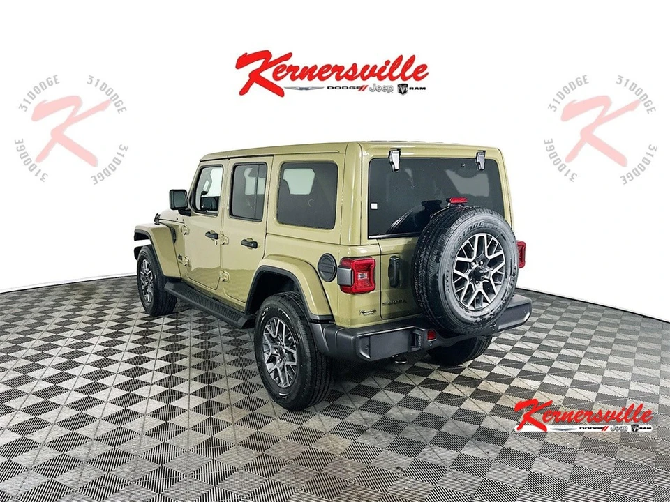 2026 Jeep JL Wrangler - Image 5 of 12