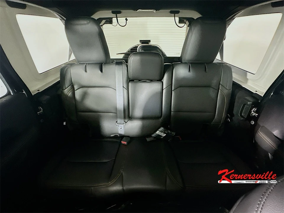 2026 Jeep JL Wrangler - Image 10 of 21