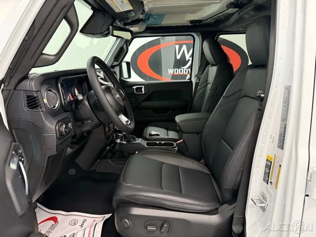 2026 Jeep JL Wrangler - Image 10 of 12
