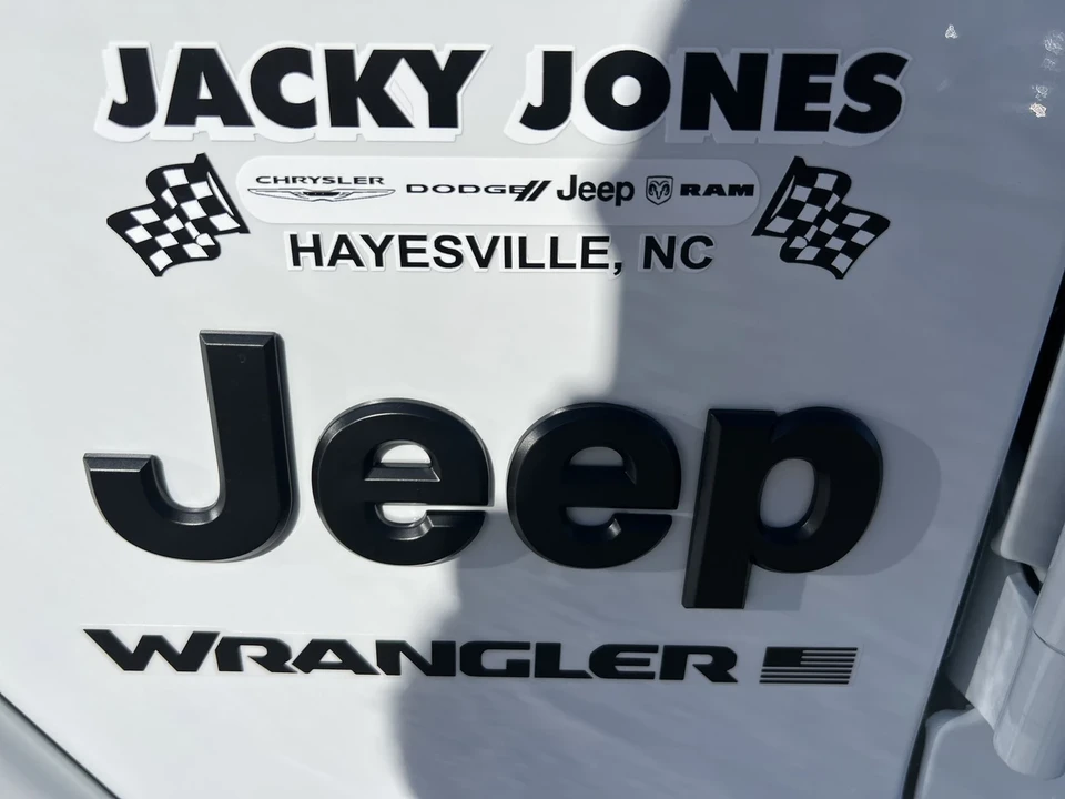 2026 Jeep JL Wrangler - Image 7 of 21